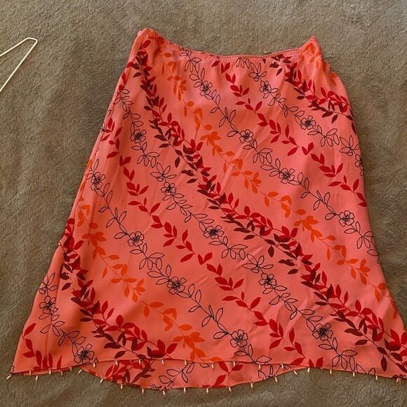 Flowy skirt with beads on end - Picture 1 of 6